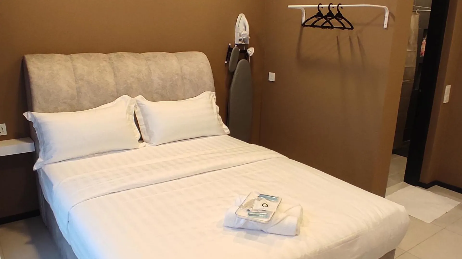 Hotel apartamentowy Urban Suites Jsw Studio 3 Rooms Commercial Condo Jelutong Malezja