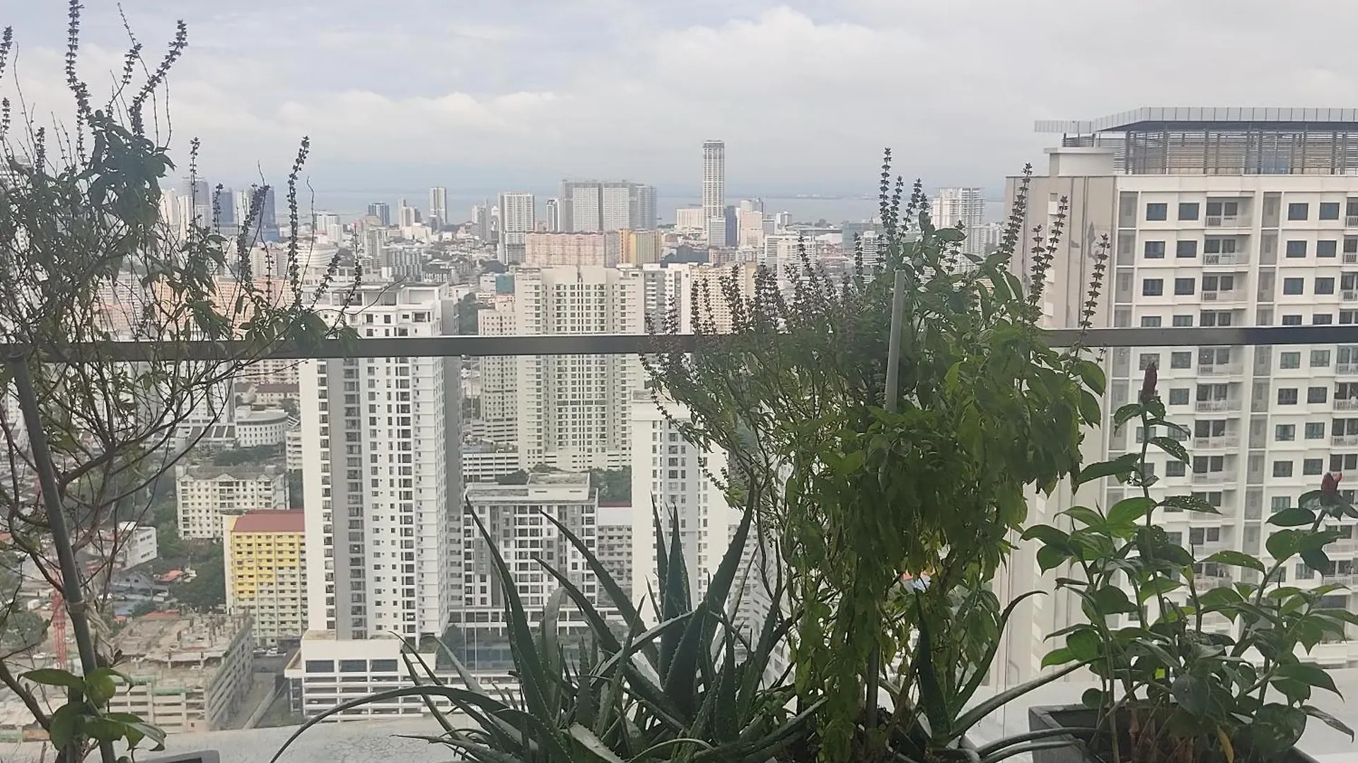 Apart-hotel Urban Suites Jsw Studio 3 Rooms Commercial Condo Jelutong