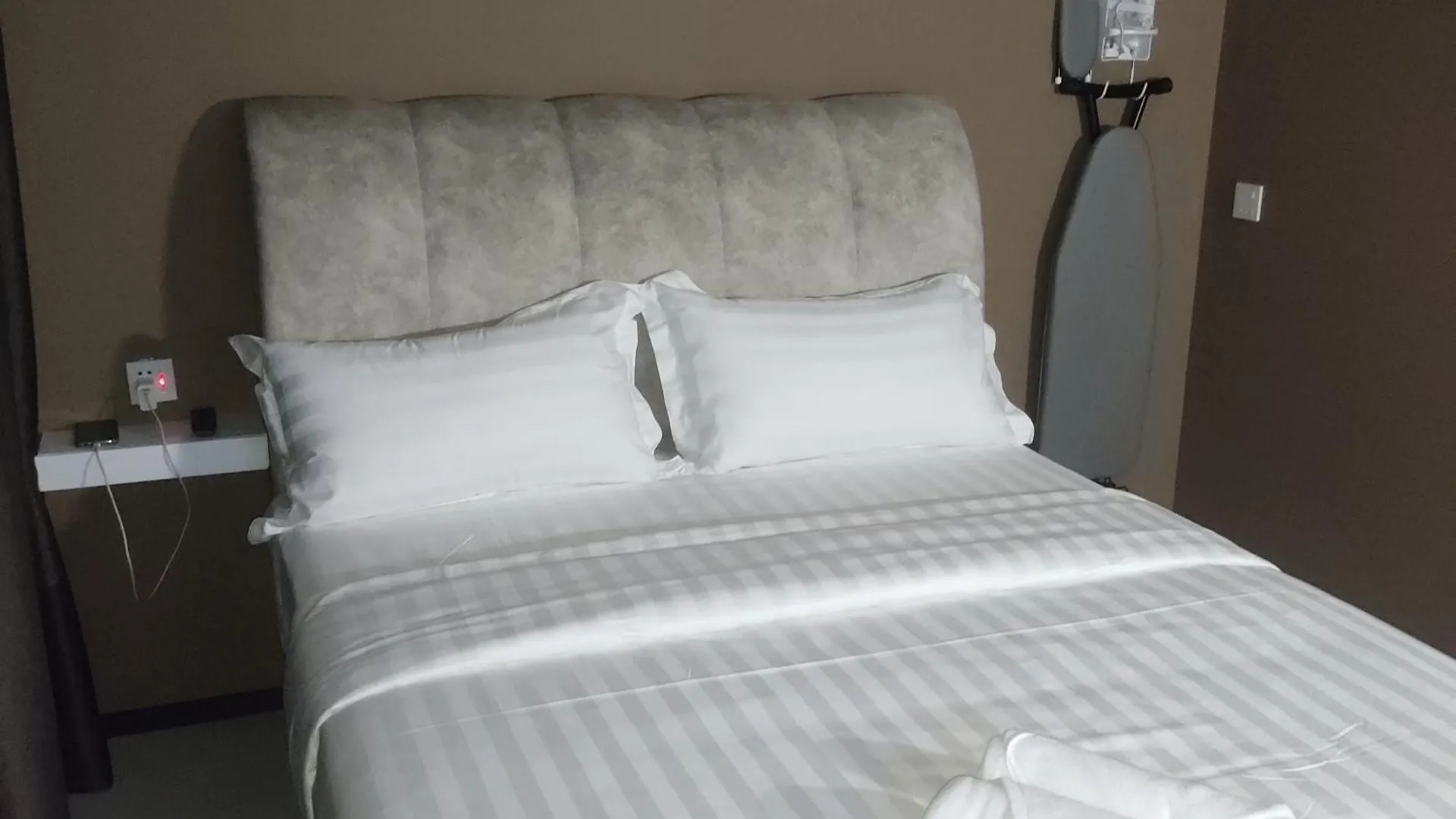Urban Suites Jsw Studio 3 Rooms Commercial Condo Jelutong